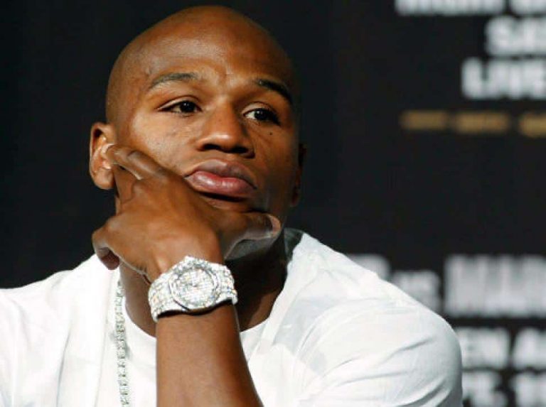 Floyd Mayweather Releases Statement On Conor McGregor Fight