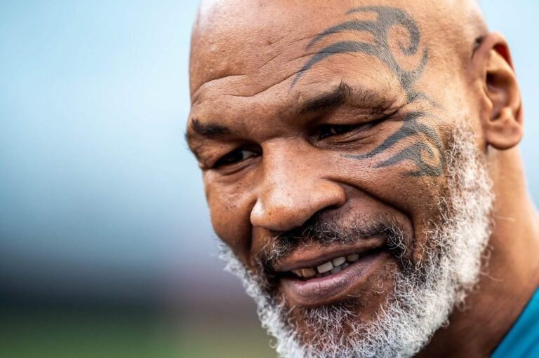 New Photos Of Mike Tyson Have Fans Worried For Roy Jones Jr