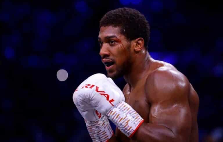 Anthony Joshua Calls For Tyson Fury Bout To Take Place Next